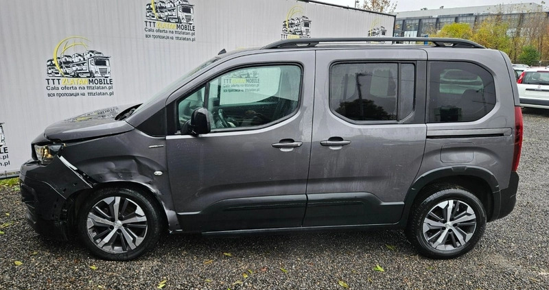 Peugeot Rifter cena 39800 przebieg: 75202, rok produkcji 2019 z Czempiń małe 254